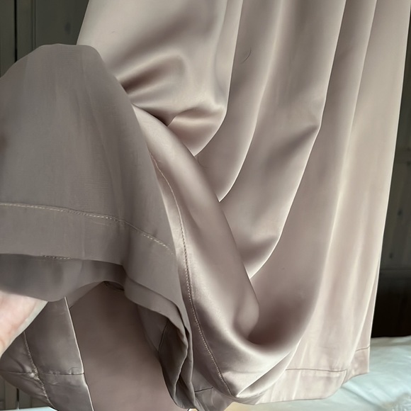 Shift mini dress with pockets - Picture 2 of 5